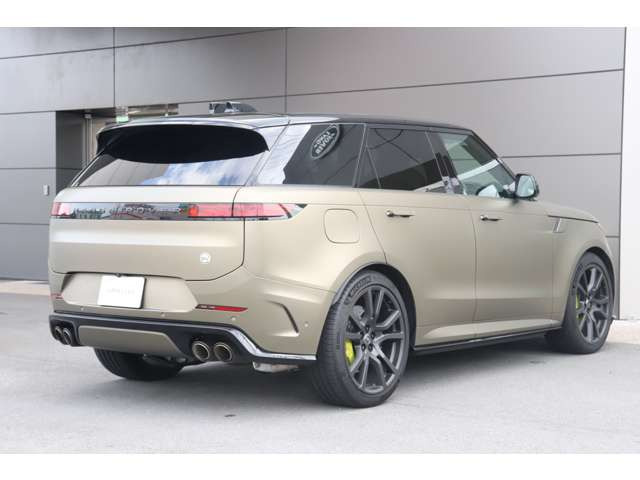 レンジローバースポーツSV エディション ワン 4.4L P635 4WD