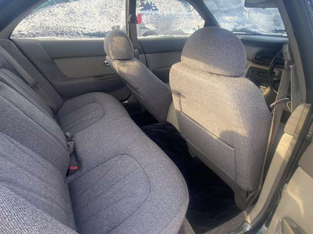 ���X�͔N�����x�ƂȂ��Ă���܂��B�c�Ǝ��Ԃ�10:00�`19:00�ł��B