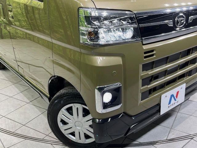 �yLED�w�b�h���C�g�z���V����ԑ��s�����ǍD�Ȏ��E���m�ۂ����S���ĉ^�]�ł��鍂�P�xLED�w�b�h���C�g�𑕔�!�_�����x�������A����d�͂��}�����Ă��܂��B