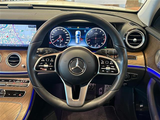 EクラスワゴンE450 4マチック エクスクルーシブ 4WD