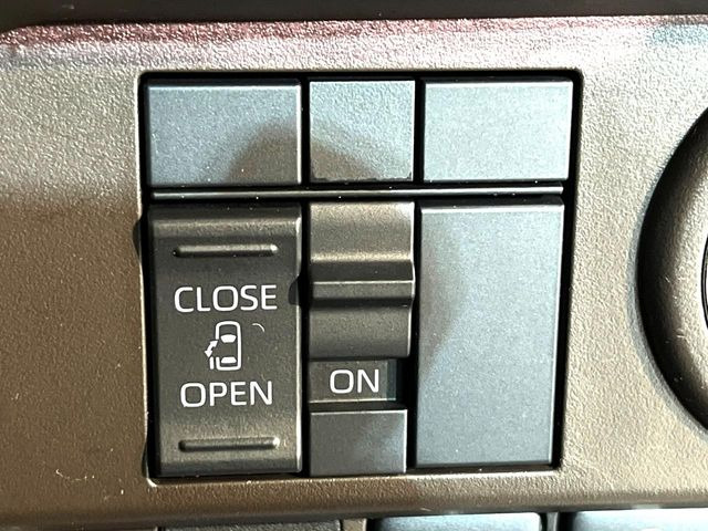 �y�p���[�X���C�h�h�A�z�X�}�[�g�L�[��^�]�Ȃ̃X�C�b�`�ŃX���C�h�h�A�̊J���\���d��������͂����ăh�A���J����K�v�������A���������q�l�ł��A�d���ו��������Ă��鎞�����N�ɊJ���߂ł��܂���