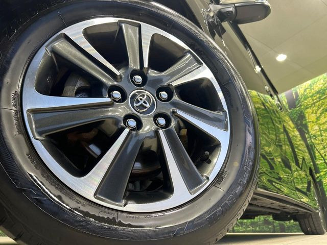 �y����16�C���`�A���~�z�C�[���z�O�ςɃ}�b�`���������A���~�z�C�[���𑕒����Ă���܂��B�e��ЊO�A���~�z�C�[����A�X�^�b�h���X�^�C�����戵�����Ă���܂��B���񂲑��k����������