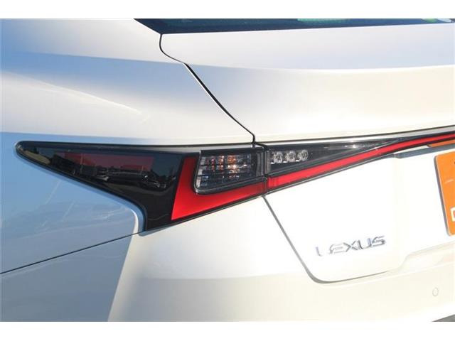 ���Ǝҗl�ւ̔̔��͂��f�肳���Ă��������܂��B �Ԍ������ԗ��̏ꍇ�́A�Ԍ����擾�������x�������z�ŕ\�����Ă���܂��B