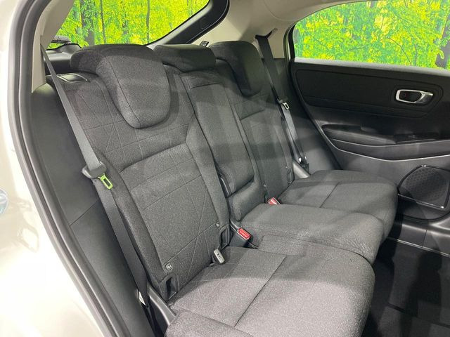 ���i���ȃI���W�i���t���A�}�b�g���I�v�V�����ɂĂ��p�ӂ��Ă���܂��B���D���ȃf�U�C����J���[�����Ԃɍ��킹�đI��ł����������Ƃ��ł��܂���