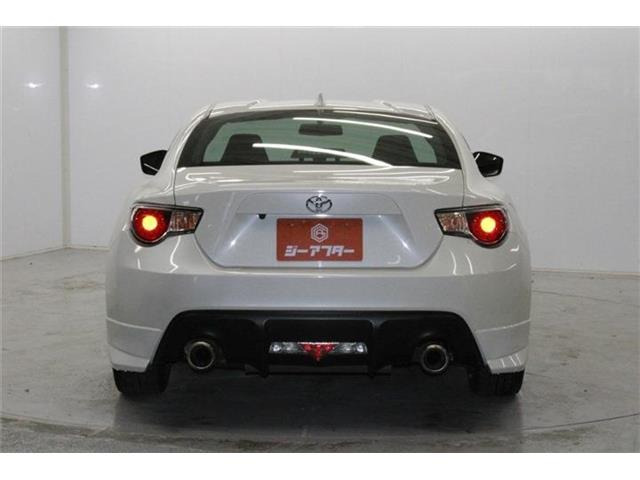 �̔��͂����X���������邨�q�l����ł��B���Ǝҗl�ւ̔̔��͂��f�肳���Ă��������܂��B�Ԍ������ԗ��̏ꍇ�́A�Ԍ����擾�������x�������z�ŕ\�����Ă���܂��B