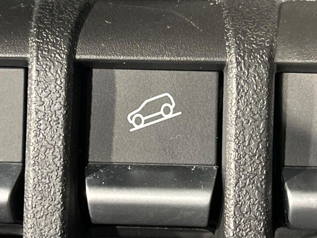 �y�_�E���q���A�V�X�g�z�}�ȍ⓹������Ƃ��Ɏ����Ńu���[�L�𐧌�A���̒ᑬ�x��ۂ��܂��B�ᓹ�∫�H�ȂǊ���₷���H�ʂ̉����ł��^�C�������b�N���Ȃ�������S!�n���h������ɏW���ł��܂�!