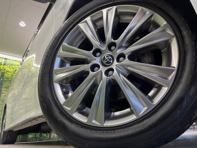 �y����18�C���`�A���~�z�C�[���z�O�ςɃ}�b�`���������A���~�z�C�[���𑕒����Ă���܂��B�e��ЊO�A���~�z�C�[����A�X�^�b�h���X�^�C�����戵�����Ă���܂��B���񂲑��k����������