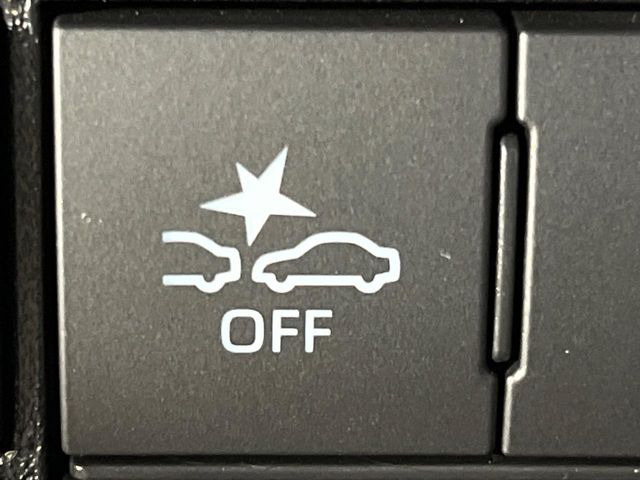 �y�X�}�[�g�A�V�X�g�z���s���ɑO���̎ԗ�����F�����A�Փ˂������Ȏ��͌x��ƃu���[�L�ŏՓˉ���Ɣ�Q�y�����A�V�X�g�B�����S�Ƀh���C�u�����y���݂��������܂��B