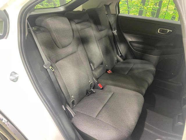 ���i���ȃI���W�i���t���A�}�b�g���I�v�V�����ɂĂ��p�ӂ��Ă���܂��B���D���ȃf�U�C����J���[�����Ԃɍ��킹�đI��ł����������Ƃ��ł��܂���