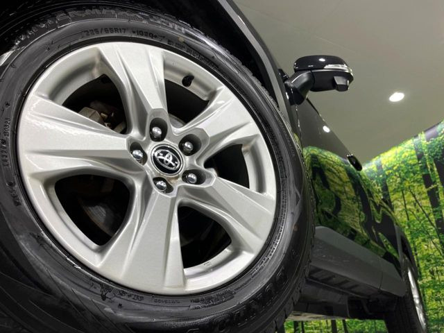 �y����17�C���`�A���~�z�C�[���z�O�ςɃ}�b�`���������A���~�z�C�[���𑕒����Ă���܂��B�e��ЊO�A���~�z�C�[����A�X�^�b�h���X�^�C�����戵�����Ă���܂��B���񂲑��k����������