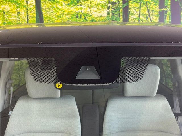 �y�z���_�Z���V���O�z���s���ɑO���̎ԗ�����F�����A�Փ˂������Ȏ��͌x��ƃu���[�L�ŏՓˉ���Ɣ�Q�y�����A�V�X�g�B�����S�Ƀh���C�u�����y���݂��������܂��B