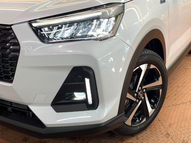 �yLED�w�b�h���C�g�z���V����ԑ��s�����ǍD�Ȏ��E���m�ۂ����S���ĉ^�]�ł��鍂�P�xLED�w�b�h���C�g�𑕔�!�_�����x�������A����d�͂��}�����Ă��܂��B