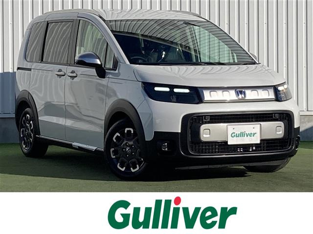 フリード1.5 e:HEV クロスター