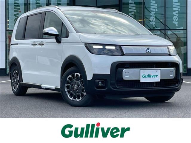 フリード1.5 e:HEV クロスター