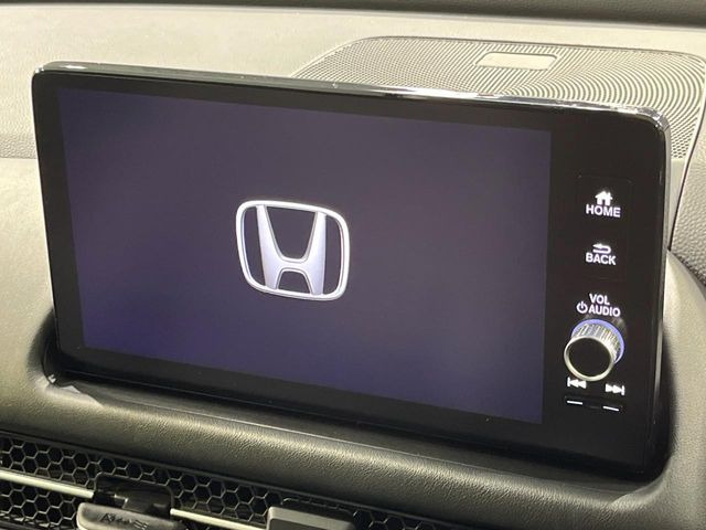 �y9�C���` �z���_�R�l�N�g�f�B�X�v���C�z���F���̍������ʃf�B�X�v���C�Ńi�r�̎g�p��A�������̃X�}�[�g�t�H���ƘA�g����bluetooth�ł̉��y�Đ����\�ł���