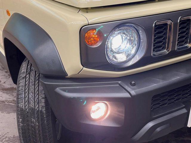 �yLED�w�b�h���C�g�z���V����ԑ��s�����ǍD�Ȏ��E���m�ۂ����S���ĉ^�]�ł��鍂�P�xLED�w�b�h���C�g�𑕔�!�_�����x�������A����d�͂��}�����Ă��܂��B