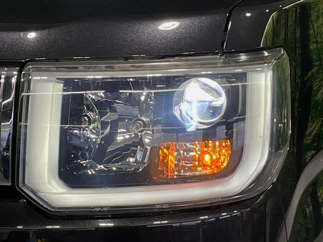 �yLED�w�b�h���C�g�z���V����ԑ��s�����ǍD�Ȏ��E���m�ۂ����S���ĉ^�]�ł��鍂�P�xLED�w�b�h���C�g�𑕔�!�_�����x�������A����d�͂��}�����Ă��܂��B