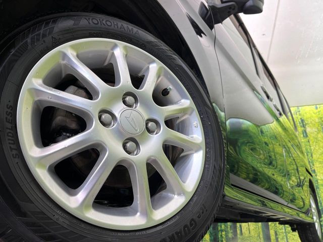 �y����14�C���`�A���~�z�C�[���z�O�ςɃ}�b�`���������A���~�z�C�[���𑕒����Ă���܂��B�e��ЊO�A���~�z�C�[����A�X�^�b�h���X�^�C�����戵�����Ă���܂��B���񂲑��k����������