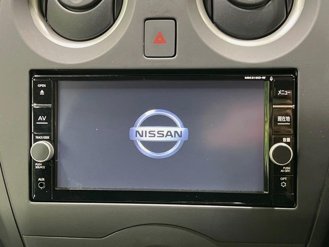 �y�����i�r�z�l�C�̏����i�r�𑕔����Ă���܂��B�i�r�̎g���₷���͂������A�I�[�f�B�I�@�\���[��!�L�����v�◷�s�͂������A�ʋ΂┃�����ȂǕ��i�̃h���C�u���y�����Ȃ�͂���