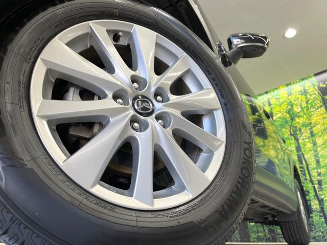 �y����17�C���`�A���~�z�C�[���z�O�ςɃ}�b�`���������A���~�z�C�[���𑕒����Ă���܂��B�e��ЊO�A���~�z�C�[����A�X�^�b�h���X�^�C�����戵�����Ă���܂��B���񂲑��k����������