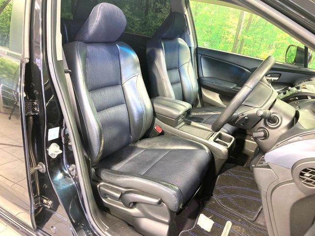 �y�n�[�t���U�[�V�[�g�z�������ƍ���S�n�𗼗������l�C�̃V�[�g���w�ʁE���ʂ̃t�@�u���b�N�f�ނ́A�ʋC���̗ǂ��⊊��ɂ����ɗD��Ă��܂��B�C���╞���ɍ��E���ꂸ���K�ɂ���肢�������܂��B