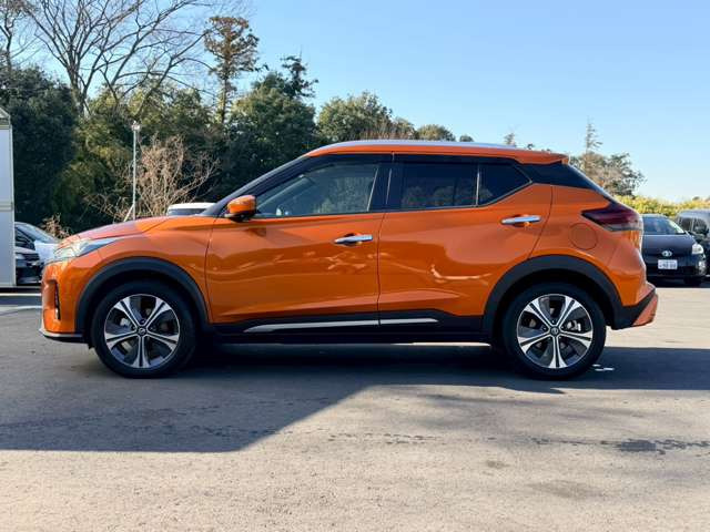 ���X�݌ɂ͊O���A�����N���[�j���O��ɓW�����A�����Ď��̏C�����̗L���A���[�^�[��������̗L������O�ҋ@�ւɂ�錟����S����{���Ă���܂��B�Ԍ��A�����A����h�������ЂőΉ��ł��܂��̂ł����S���������B