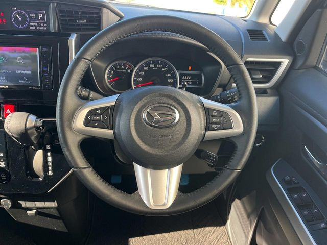 �y�����v�����X�e�A�����O�z�㎿�Ȋv���g�p���邱�ƂŁA��ɂ����������݂ƂĂ��^�]���₷���n���h���ł���