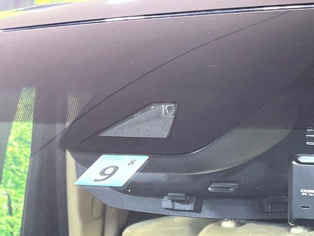 �y�g���^�Z�[�t�e�B�Z���X�z���s���ɑO���̎ԗ�����F�����A�Փ˂������Ȏ��͌x��ƃu���[�L�ŏՓˉ���Ɣ�Q�y�����A�V�X�g�B�����S�Ƀh���C�u�����y���݂��������܂��B