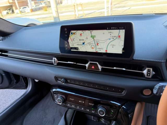 8.8�C���`�g���^�X�[�v���R�l�N�e�b�h�i�r�ETV�E�u���[�g�D�[�X�EUSB�B