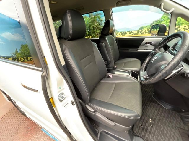 �y�n�[�t���U�[�V�[�g�z�������ƍ���S�n�𗼗������l�C�̃V�[�g���w�ʁE���ʂ̃t�@�u���b�N�f�ނ́A�ʋC���̗ǂ��⊊��ɂ����ɗD��Ă��܂��B�C���╞���ɍ��E���ꂸ���K�ɂ���肢�������܂��B