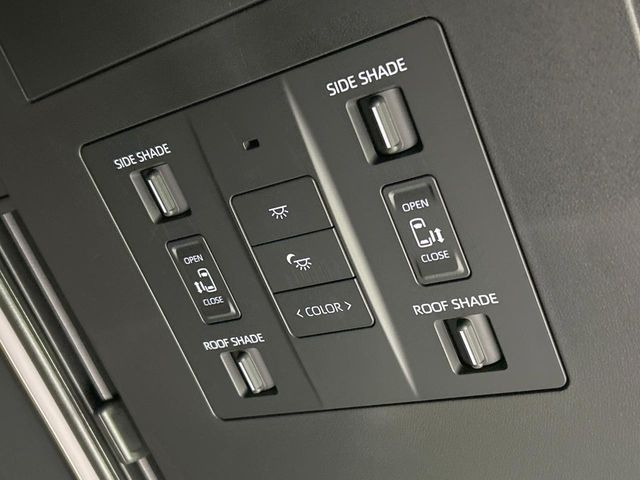 �y���E�Ɨ����[�����[�t�z2��ڍ��E�Ȃɂ��ꂼ��z�u���ꂽ�K���X���[�t!�������ɍ��킹�ĕБ������V�F�[�h��߂邱�Ƃ��\�ł�!