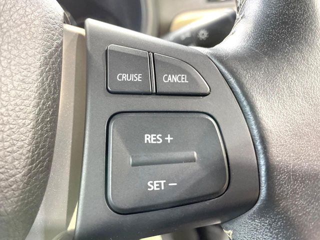 �y�N���[�Y�R���g���[���z�������H�����N���N���s�B�A�N�Z���𗣂��Ă���葬�x�ő��s���ł��A�������^�]���̕��S���y��!�����E�������ȒP�ȃX�C�b�`����Œ����ł��܂��B