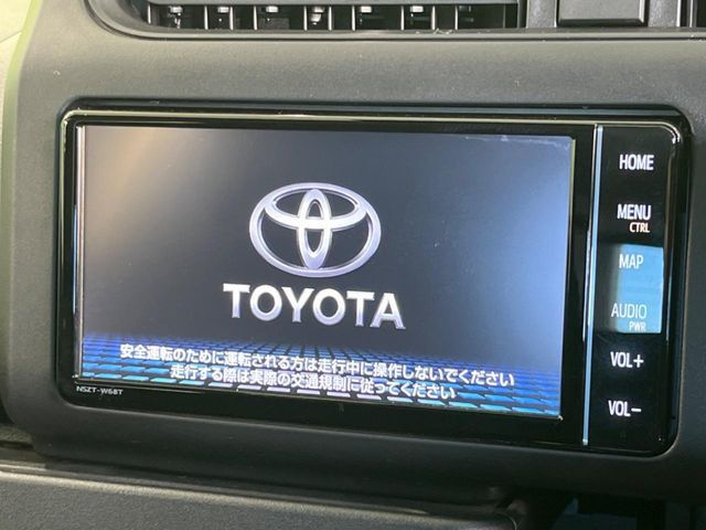 �y�����i�r�z�l�C�̏����i�r�𑕔����Ă���܂��B�i�r�̎g���₷���͂������A�I�[�f�B�I�@�\���[��!�L�����v�◷�s�͂������A�ʋ΂┃�����ȂǕ��i�̃h���C�u���y�����Ȃ�͂���