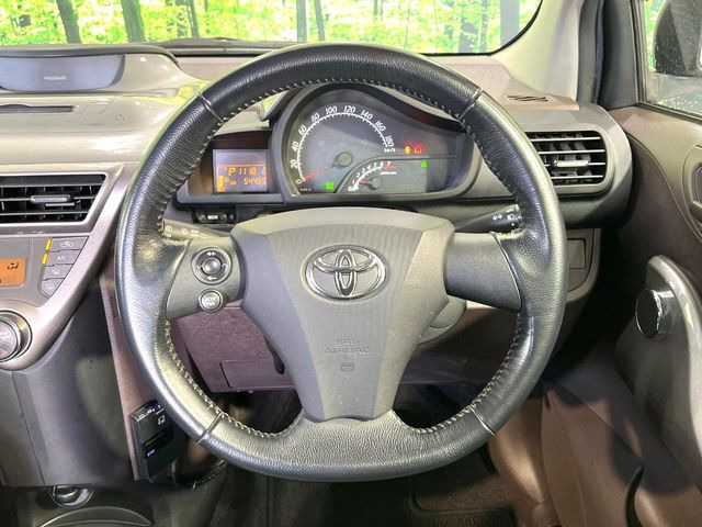 �y�����v�����X�e�A�����O�z�㎿�Ȋv���g�p���邱�ƂŁA��ɂ����������݂ƂĂ��^�]���₷���n���h���ł���