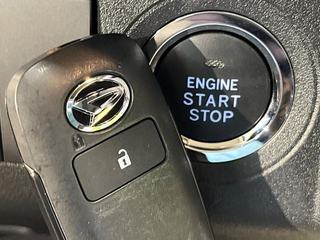 �y�L�[�t���[�V�X�e���z�J�o����|�P�b�g�ɓ��ꂽ�܂܂ł��h�A�̎{���E�������\�ȃX�}�[�g�L�[�𑕔��B�G���W���̃I���E�I�t�����J�M�����o���K�v����������Ƃ��Ă��֗��ł���