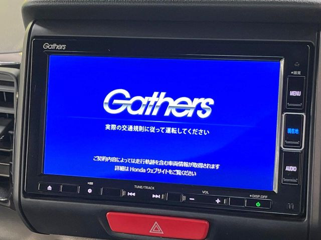 �y�����i�r�z�l�C�̏����i�r�𑕔����Ă���܂��B�i�r�̎g���₷���͂������A�I�[�f�B�I�@�\���[��!�L�����v�◷�s�͂������A�ʋ΂┃�����ȂǕ��i�̃h���C�u���y�����Ȃ�͂���