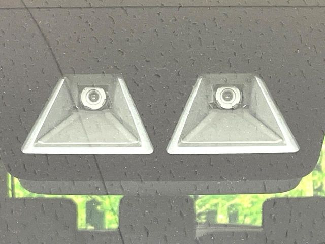 �y�g���^�Z�[�t�e�B�Z���X�z���s���ɑO���̎ԗ�����F�����A�Փ˂������Ȏ��͌x��ƃu���[�L�ŏՓˉ���Ɣ�Q�y�����A�V�X�g�B�����S�Ƀh���C�u�����y���݂��������܂��B