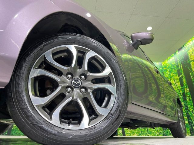 �y�����I�v�V����16�C���`�A���~�z�C�[���z�����I�v�V�����z�C�[���𑕒��B���s���\�̌���ɉ����A�O�ς����X�^�C���b�V���ɂȂ��Ă��܂��B