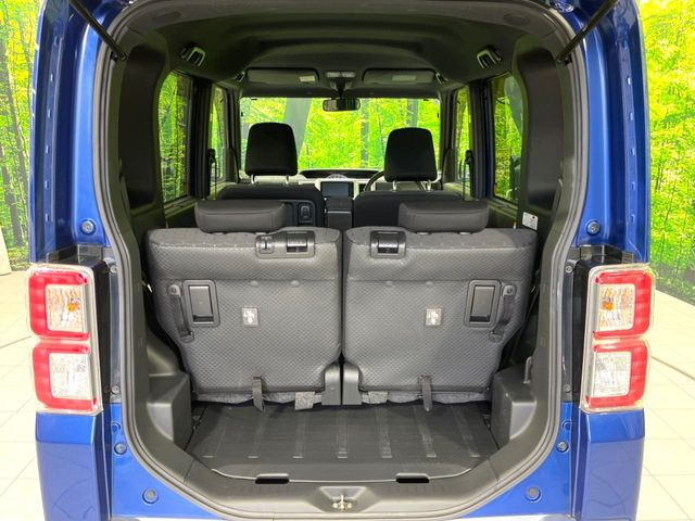 ���i�̂���������ʋ΁A���}���ɏ\���ȉ׎��X�y�[�X���m�ۂ��Ă���܂��B�Z�J���h�V�[�g��|���ƁA�傫�ȉו��̐ύڂ��\�ł���