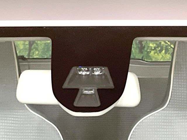 �y���[�_�[�u���[�L�T�|�[�g�z���s���ɑO���̎ԗ�����F�����A�Փ˂������Ȏ��͌x��ƃu���[�L�ŏՓˉ���Ɣ�Q�y�����A�V�X�g�B�����S�Ƀh���C�u�����y���݂��������܂��B