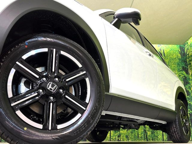 �y����16�C���`�A���~�z�C�[���z�O�ςɃ}�b�`���������A���~�z�C�[���𑕒����Ă���܂��B�e��ЊO�A���~�z�C�[����A�X�^�b�h���X�^�C�����戵�����Ă���܂��B���񂲑��k����������