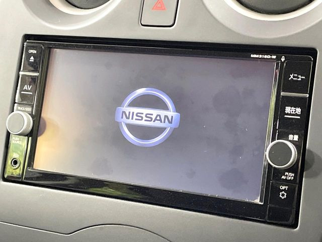 �y�����i�r�z�l�C�̏����i�r�𑕔����Ă���܂��B�i�r�̎g���₷���͂������A�I�[�f�B�I�@�\���[��!�L�����v�◷�s�͂������A�ʋ΂┃�����ȂǕ��i�̃h���C�u���y�����Ȃ�͂���