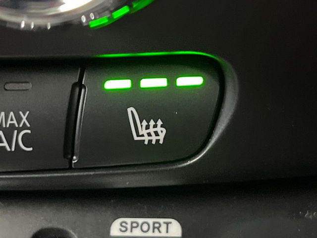 ���t�����g�V�[�g�q�[�e�B���O:�^�]�ȁE����ȋ��ɎO�i�K�Œ��߂��\�ȃV�[�g�q�[�^�[�𑕔����Ă���܂��B�G�߂��킸���K�ɂ��g�p���������܂��B