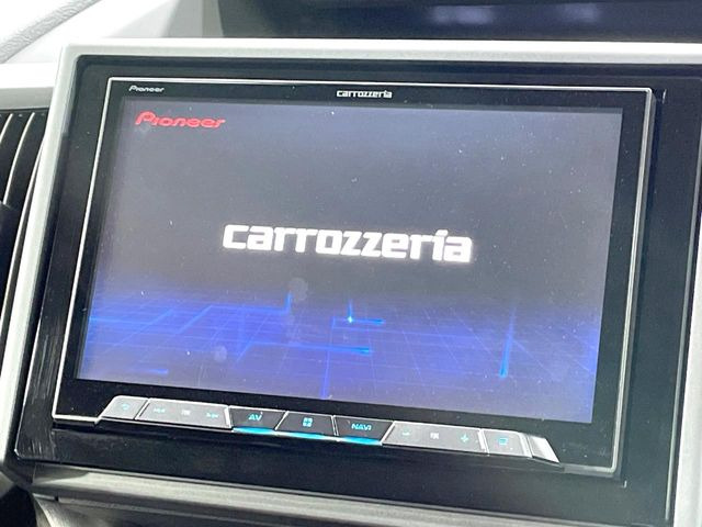 �y���ʃi�r�z�l�C�̑�^8�C���`�i�r�𑕔��B���݊��̂�����ʂ̓C���p�N�g��!�i�r���p���̃}�b�v�\���͌��₷���A�e���r��DVD�͗Տꊴ���A�b�v!�����̃h���C�u���O�b�Ɗy�����Ȃ�܂���