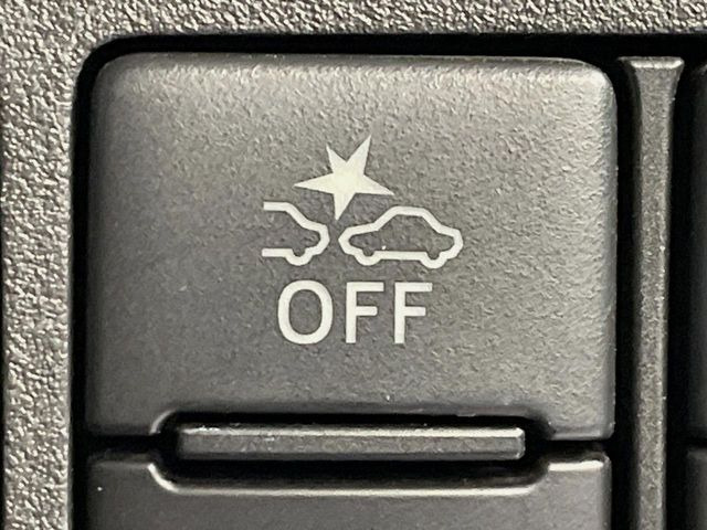 �y�X�}�[�g�A�V�X�g�z���s���ɑO���̎ԗ�����F�����A�Փ˂������Ȏ��͌x��ƃu���[�L�ŏՓˉ���Ɣ�Q�y�����A�V�X�g�B�����S�Ƀh���C�u�����y���݂��������܂��B