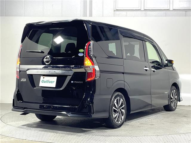 セレナ1.2 e-POWER ハイウェイスターV