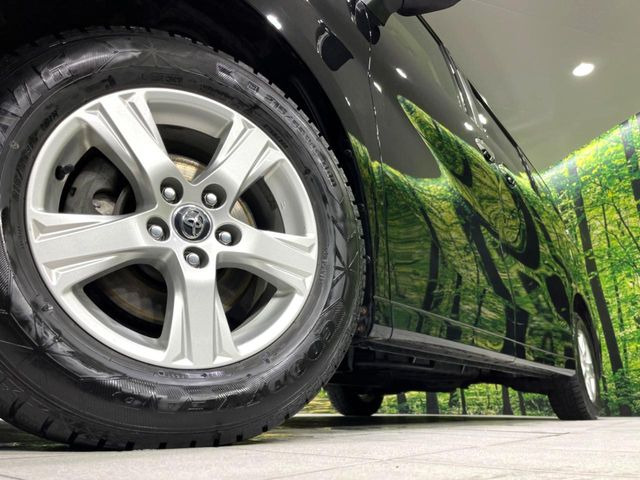 �y����16�C���`�A���~�z�C�[���z�O�ςɃ}�b�`���������A���~�z�C�[���𑕒����Ă���܂��B�e��ЊO�A���~�z�C�[����A�X�^�b�h���X�^�C�����戵�����Ă���܂��B���񂲑��k����������