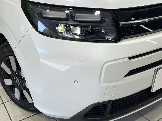 �yLED�w�b�h���C�g�z���V����ԑ��s�����ǍD�Ȏ��E���m�ۂ����S���ĉ^�]�ł��鍂�P�xLED�w�b�h���C�g�𑕔�!�_�����x�������A����d�͂��}�����Ă��܂��B