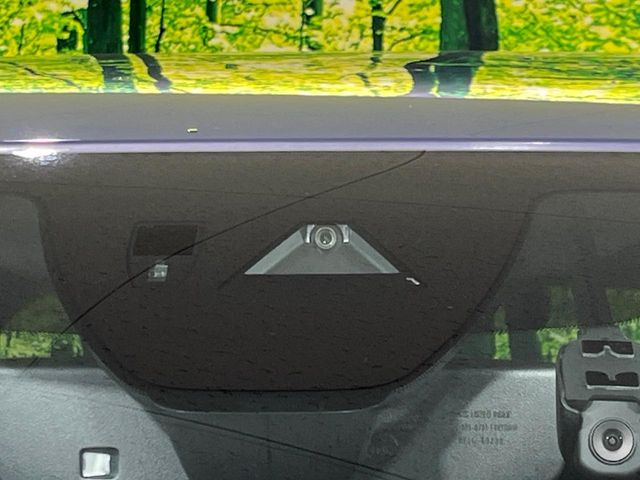 �y�X�}�[�g�u���[�L�T�|�[�g�z���s���ɑO���̎ԗ�����F�����A�Փ˂������Ȏ��͌x��ƃu���[�L�ŏՓˉ���Ɣ�Q�y�����A�V�X�g�B�����S�Ƀh���C�u�����y���݂��������܂��B