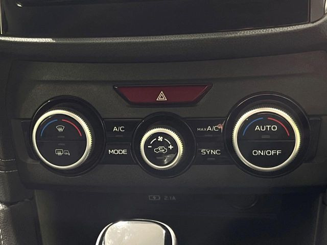 �y���E�Ɨ��^�t���I�[�g�G�A�R���z�^�]�ȂƏ���Ȃł��ꂼ�ꂨ�D�݂̉��x�ɐݒ�\�B����҂ɂ��z�������A���K�ȋ󒲂����͂��v���܂��B